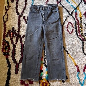 Levi’s Ribcage Straight Jeans High Rise Button Fly Gray Wash Frayed Hem